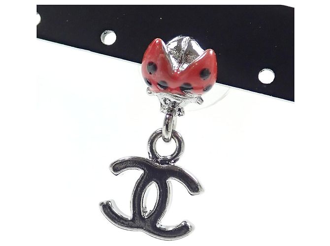 Orecchini a goccia Chanel Coco Mark Ladybug - vista 2