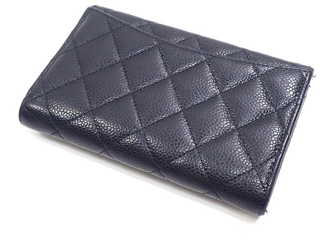 Timeless Portafoglio lungo tri-fold Chanel in pelle di vitello martellata nera - vista 2