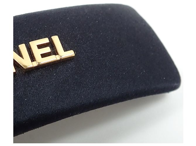 Chanel Haarspange aus Leder und schwarzem Satin - Ansicht 3