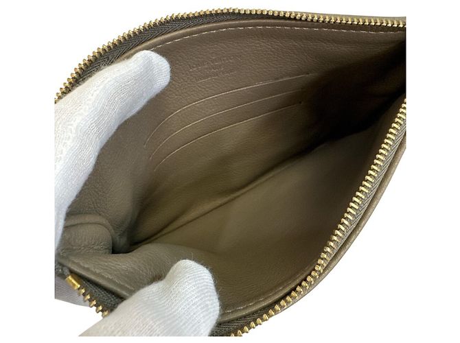 Borsa a tracolla Louis Vuitton Mahina Selene MM - vista 11