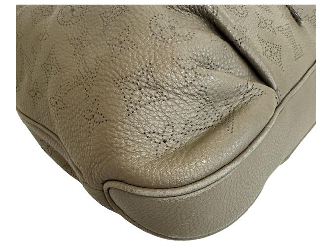 Borsa a tracolla Louis Vuitton Mahina Selene MM - vista 4