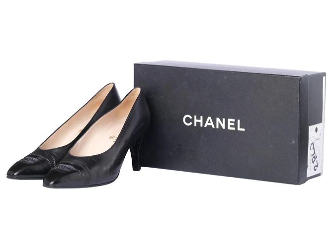 Décolleté CC con punta chiusa in pelle nera Chanel - vista 8