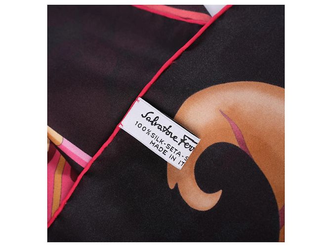 Foulard in seta Salvatore Ferragamo Poised Leopards - vista 5