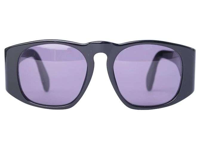 Óculos de sol Chanel Black Quilted CC - vista 2