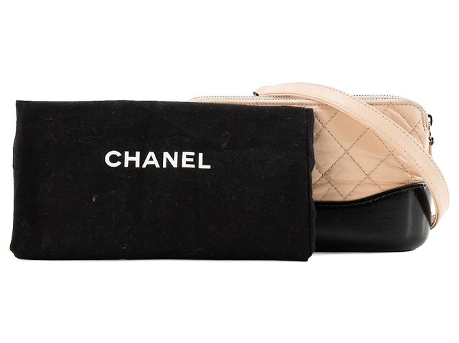 CHANEL - Borsa a tracolla Wallet on chain Gabrielle Chanel in pelle beige e nera - vista 11