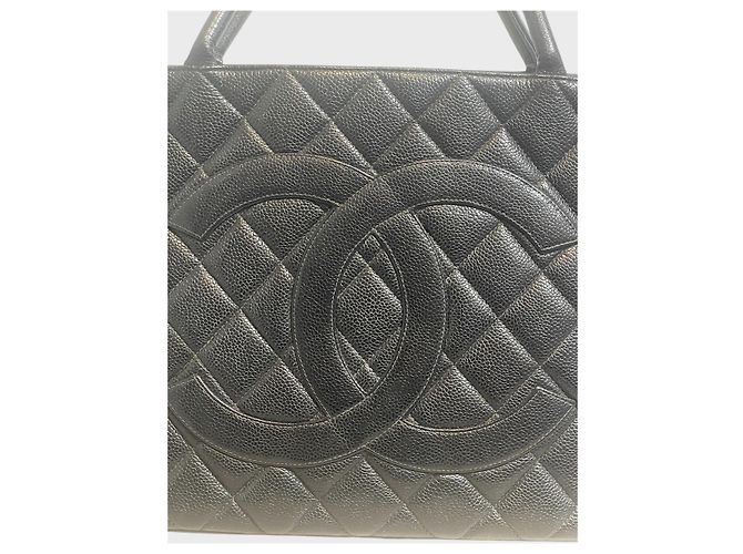 Chanel Medaillon Shopper Bag - Ansicht 2