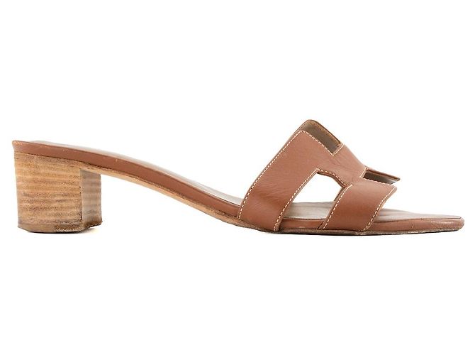 HERMÈS - Sandali Oasis Hermès in pelle liscia marrone (T39) - vista 2