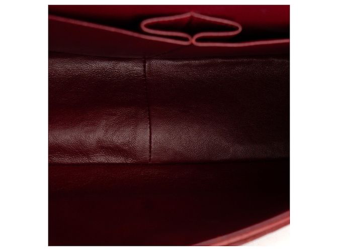 CHANEL - Borsa a tracolla Classic/Timeless Jumbo Chanel in pelle verniciata bordeaux - vista 10