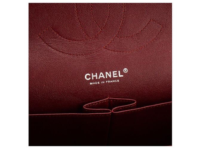 CHANEL - Borsa a tracolla Classic/Timeless Jumbo Chanel in pelle verniciata bordeaux - vista 9