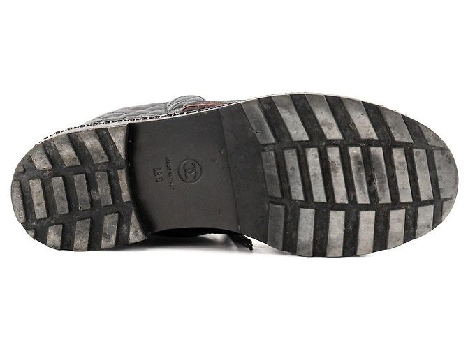 CHANEL - Stivali biker Chanel in pelle nera (T38) - vista 3