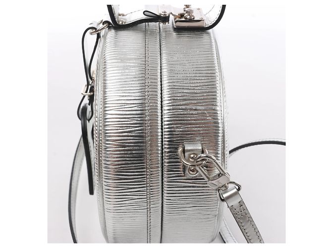 Borsa a tracolla Louis Vuitton Petite Boite Chapeau in pelle Epi Silver M53074 - vista 5