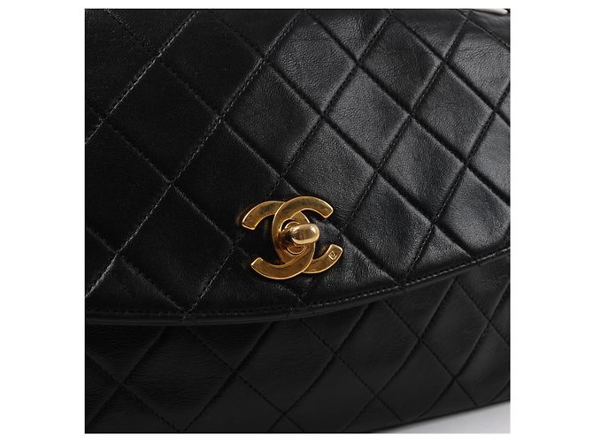 Borsa a tracolla Chanel Limited Edition Paris Double Flap in pelle matelassé con catena, Nero - vista 10