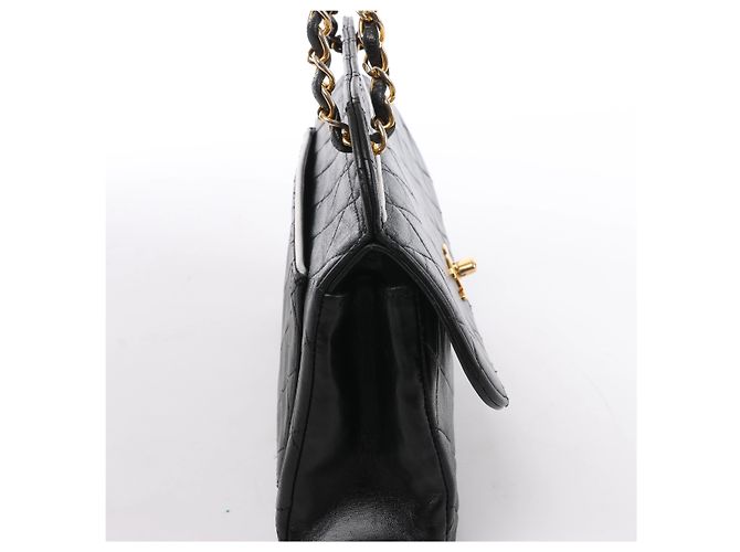 Borsa a tracolla Chanel Limited Edition Paris Double Flap in pelle matelassé con catena, Nero - vista 4