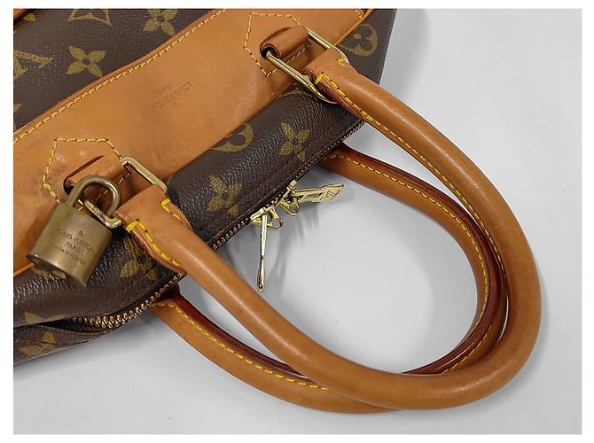 Louis Vuitton Deauville Monogram Canvas MM - vista 3