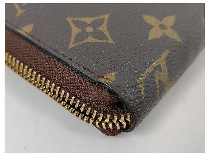 Louis Vuitton Zippy Monogram Canvas Medium - view 3