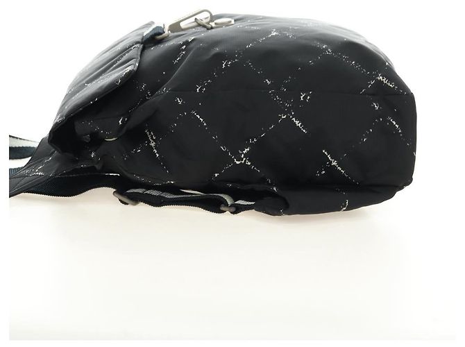 Chanel Travel Line Lock Printed Nylon Medium - vue 3