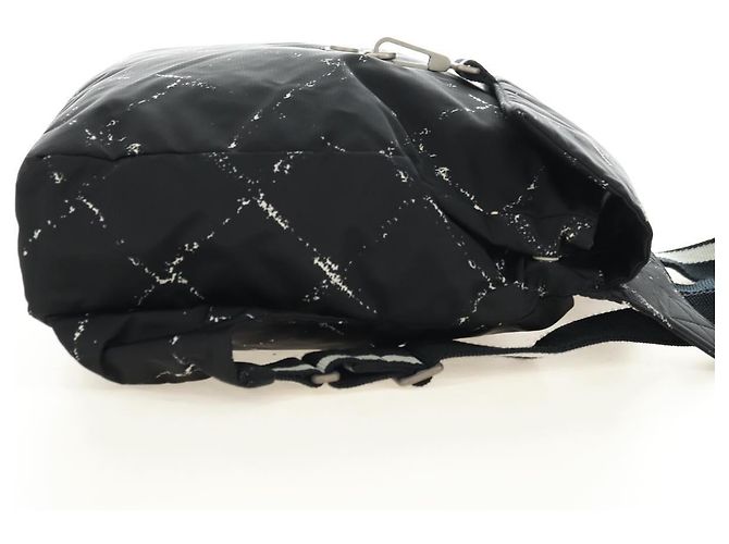 Chanel Travel Line Lock Printed Nylon Medium - vue 4