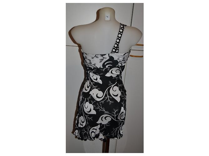 Versus Versace Abito Monospalla in Seta Stampa Floreale Nero Bianco - vista 5