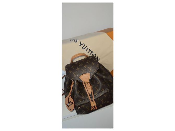 Mochila Louis Vuitton Montsouris NM PM Monogram - vista 8