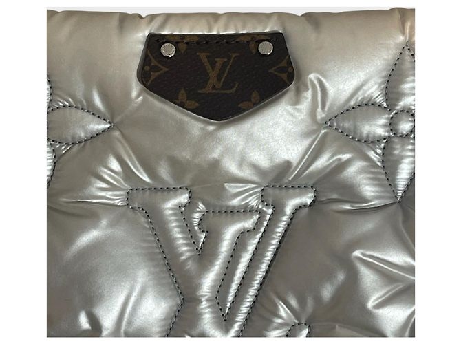 Pochette Louis Vuitton argento - vista 2