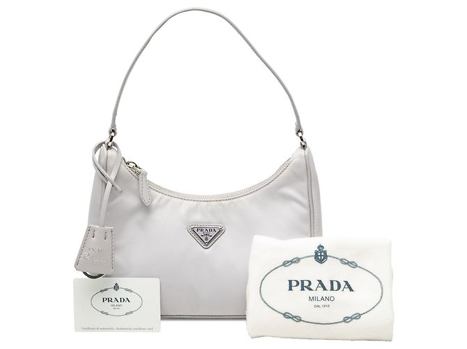 Bolsa de Ombro Prada Mini Tessuto Re Edition 2005 Branca - vista 7