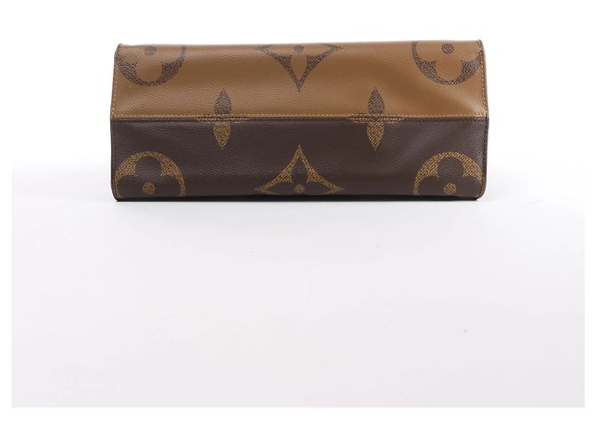 Bolsa 2Way Louis Vuitton OntheGo MM Giant Monogram Reverse em marrom M45039 - vista 7