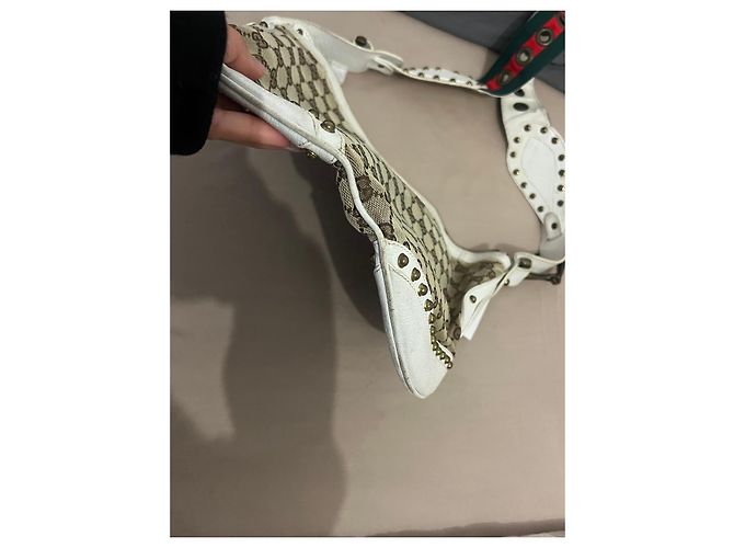 Bolsa de ombro Gucci Monogram em tela e couro branco - vista 9