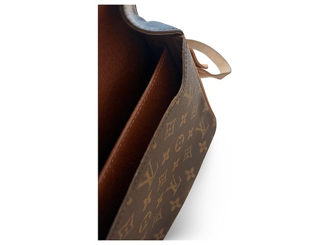 Louis Vuitton Cartouchiere MM en buen estado - vista 8