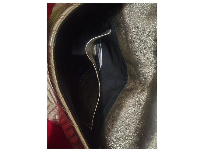Borsa a tracolla Giorgio Armani in pelle chevron dorata - vista 10