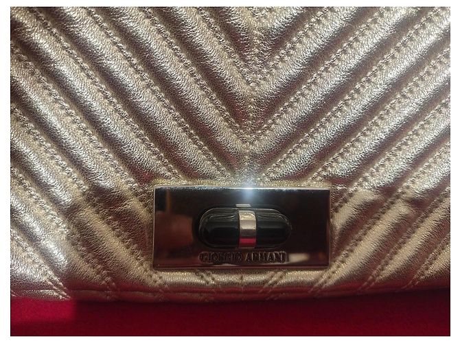 Borsa a tracolla Giorgio Armani in pelle chevron dorata - vista 11