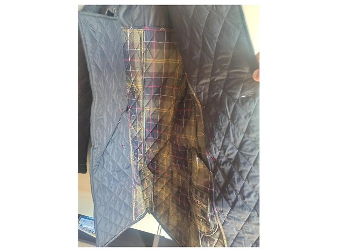 Barbour Quilted Jacket Classic Tartan - view 9