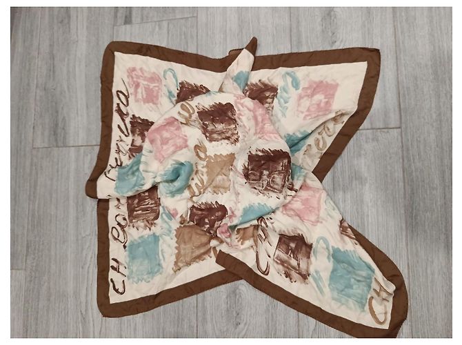 Foulard di seta Carolina Herrera - vista 9