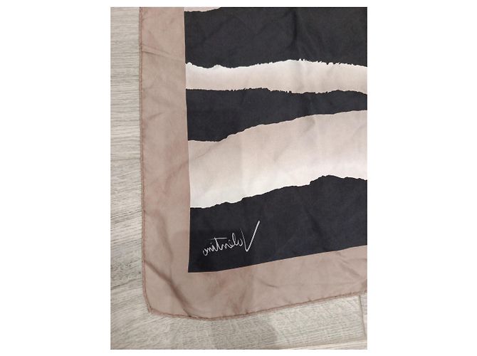 Pañuelo de seda Valentino con estampado de rayas - vista 3