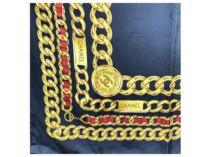 Chanel Foulard in seta vintage nero e oro con stampa 31 Rue Cambon - vista 6