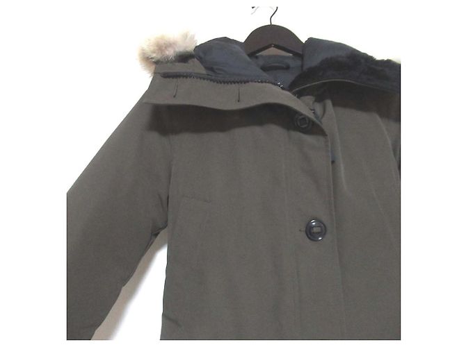 Cappotto in Piuma Canada Goose Bronte con Pelliccia di Coyote - vista 3