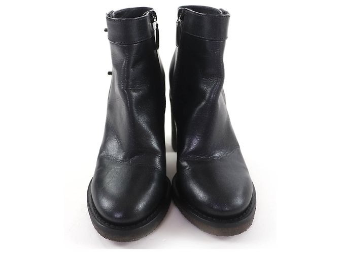 Botas curtas em pele de cordeiro CHANEL com fecho de torção Double COCO Mark - vista 3