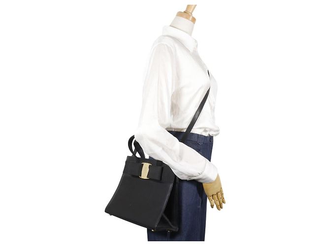 Borsa 2way Salvatore Ferragamo Vara Ribbon in vitello - vista 18