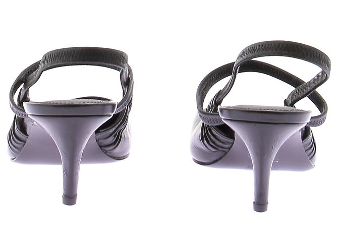 Cos Schwarze Pumps aus Vinyl - Ansicht 7