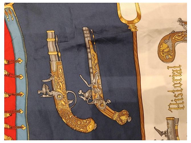 Autre Marque Foulard di seta Richel con stampa di armi storiche - vista 7