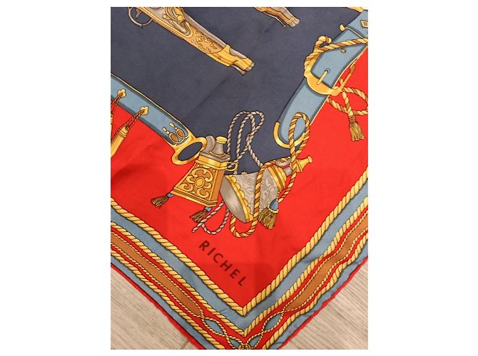Autre Marque Foulard di seta Richel con stampa di armi storiche - vista 9