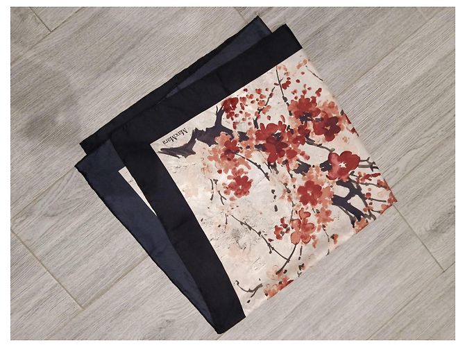 Foulard in seta Max Mara con stampa floreale - vista 12