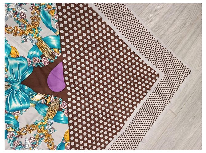 Lenço de seda Moschino com estampado de pombas e laços - vista 7