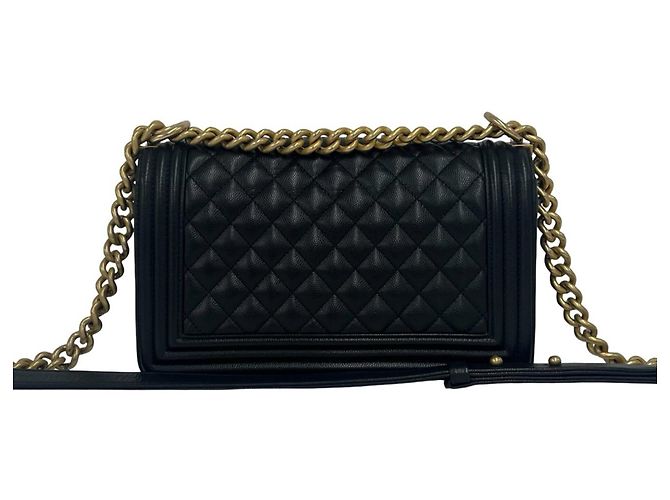 Chanel Boy Schultertasche und Pouch aus Leder - Ansicht 3