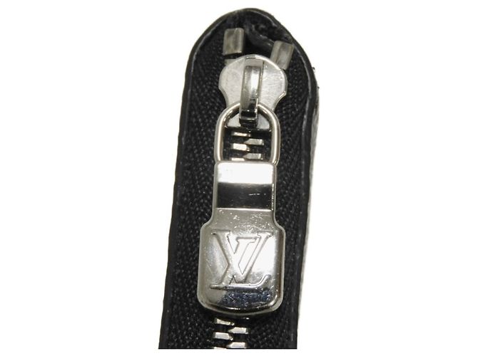 Louis Vuitton Zippy Coin Purse - view 9