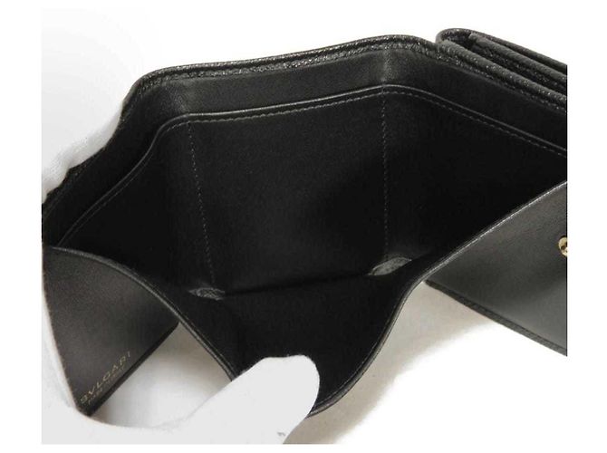 Bulgari Bvlgari Tri-Fold Geldbörse aus schwarzem Leder - Ansicht 12