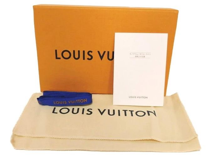 Portafoglio lungo Louis Vuitton in pelle Taiga bianca - vista 25