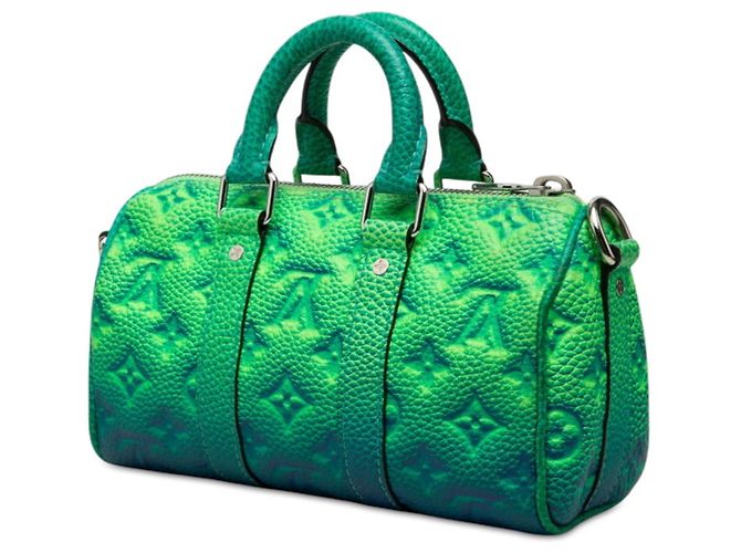 Sac à main Louis Vuitton Monogram Taurillon Illusion Keepall XS - vue 2