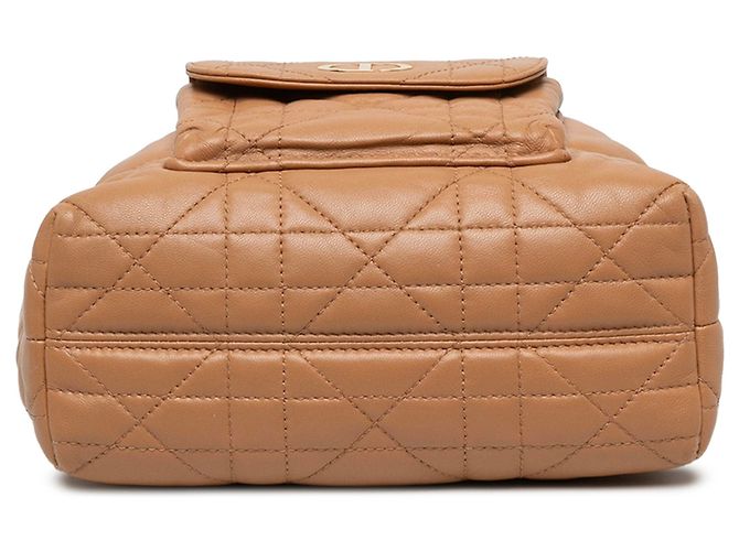 Borsa secchiello Dior Caro Small in pelle di agnello Macrocannage marrone - vista 3
