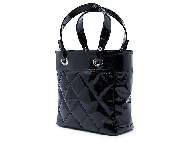 Chanel Paris Biarritz Tote Small aus schwarzem Lackleder gesteppt - Ansicht 2