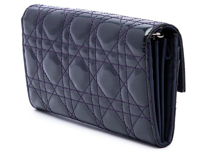 Portafoglio con catena Lady Dior in pelle vernice Cannage viola Dior - vista 2